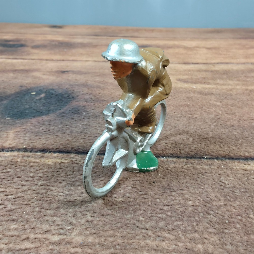 Manoil Toy Soldier Military Dispatch Rider OS Brown Good Vintage Lead Figure 52